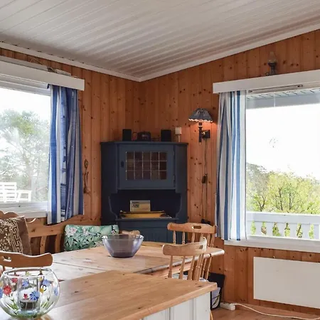 Holiday home Three-bedroom Holiday In Sondeled