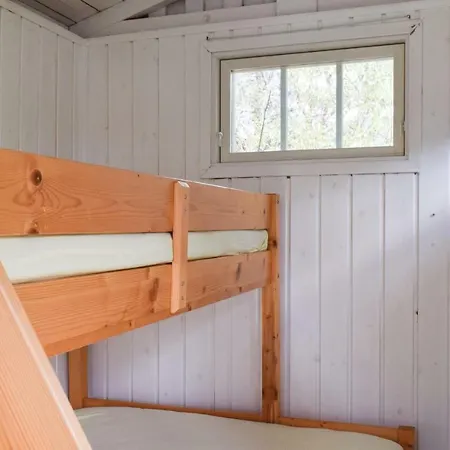Holiday home Three-bedroom Holiday In Sondeled