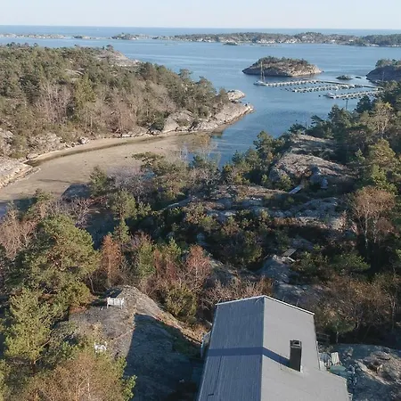 Three-bedroom Holiday In Sondeled